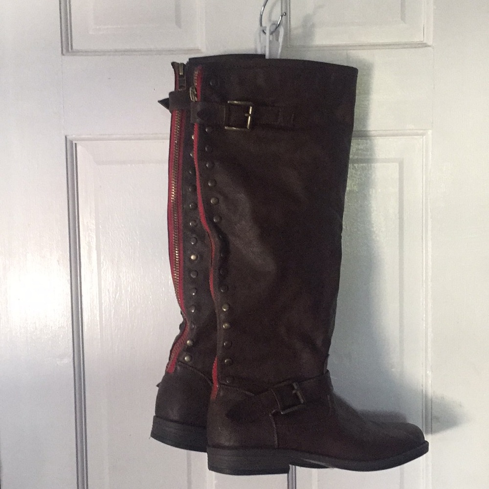 Riding boots
